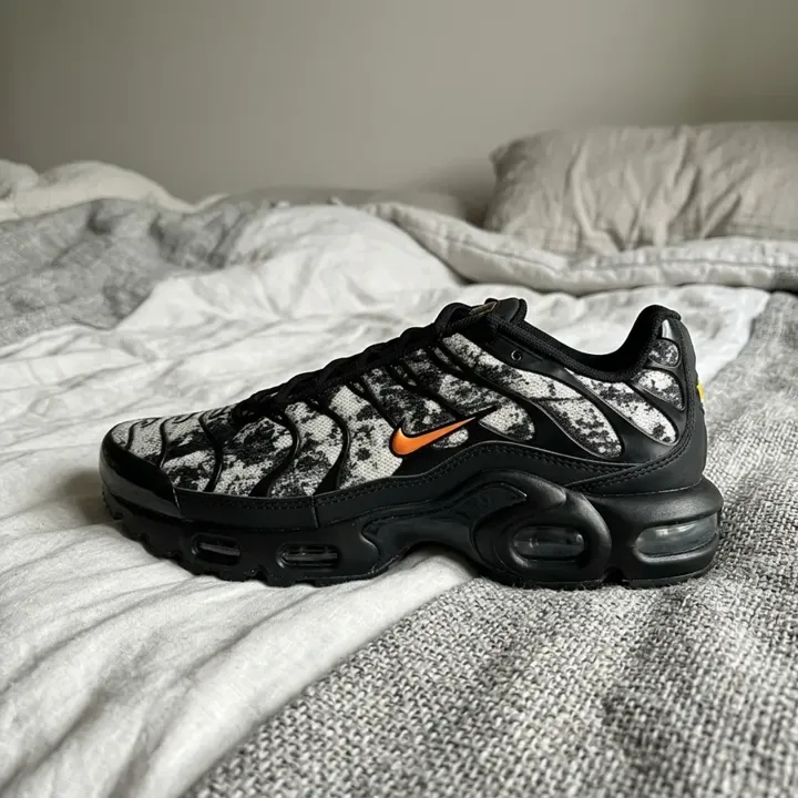 Nike Air Max Plus GS FV6915-001, vue 3
