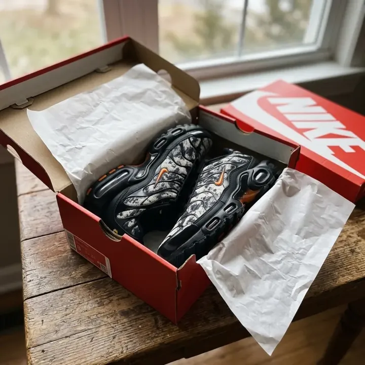 Nike Air Max Plus GS FV6915-001, vue 4